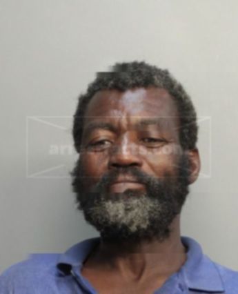 Everett Akins