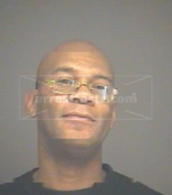 Ceasare T Hollis