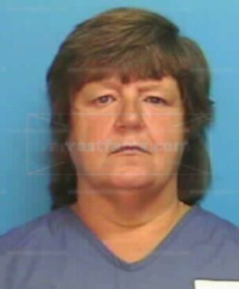 Linda L St John