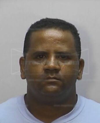 William Mora Perez