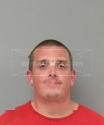 Robert E Holladay