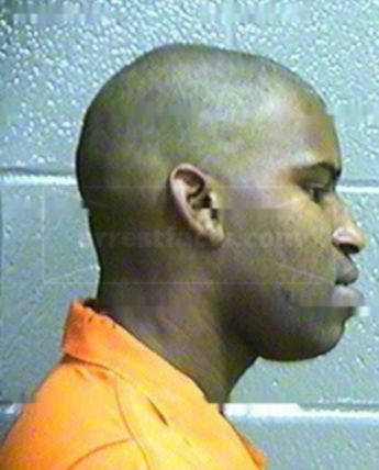 Deangelo L Davis