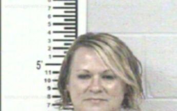 Shannon Lee Radics
