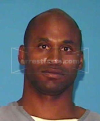 Kwan R Brewer