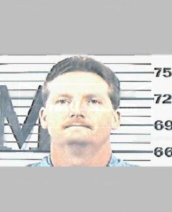 Glen E Dixon