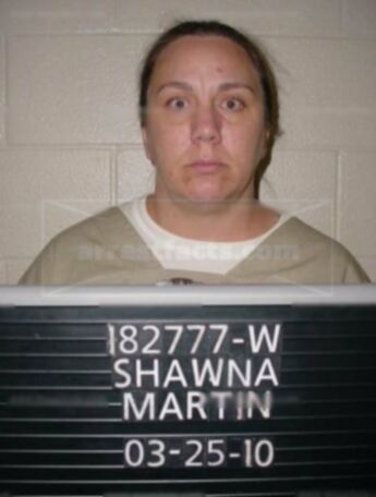Shawna R Martin