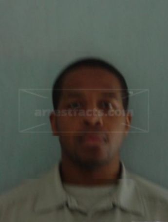 Gregory D Thomas