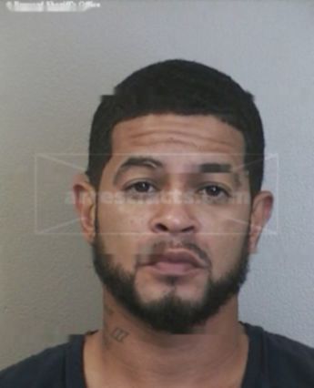 Maxie Lebron