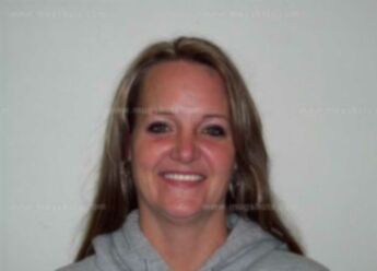 Charla L Hull