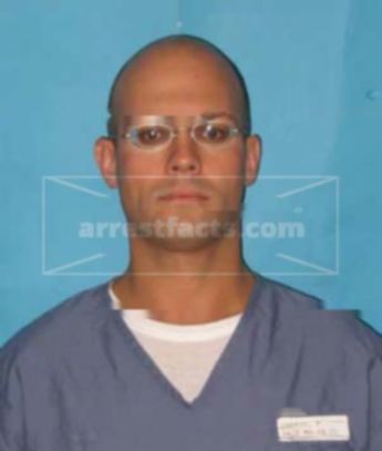 Eric J Andrews
