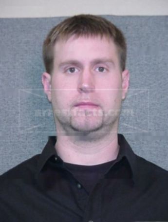 Corey W Yahnke