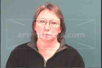 Lynnette Louise Schmidt