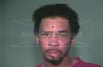 Leslie Earl Davis