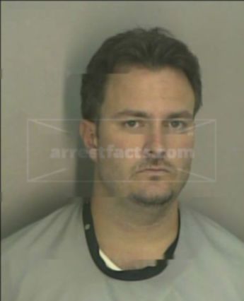 Erik H Ewing