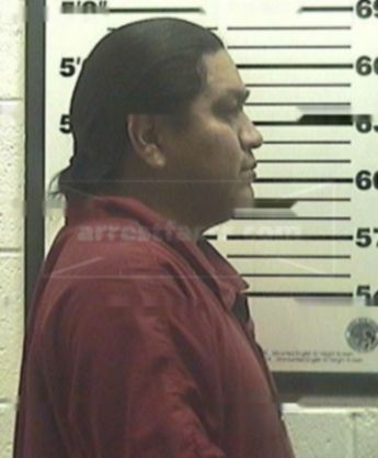 Davin L Chavez