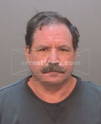 Van Russell Wallace