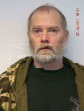 Daniel L Snyder