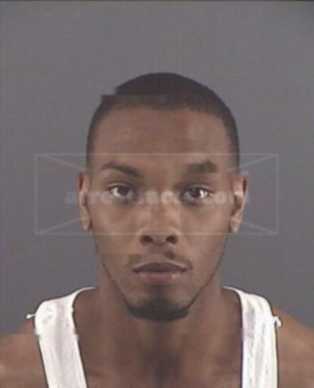 Jontavius L Banks