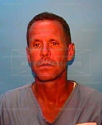 Leon T Brewer