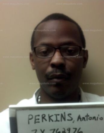 Antonio Perkins