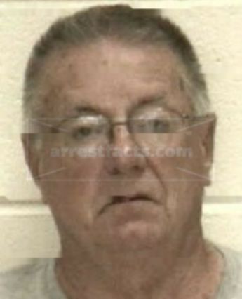 Larry L Clampitt