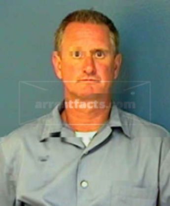 Larry W Tidwell
