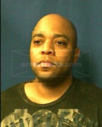 Deangelo D Dailey