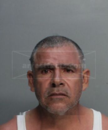 Edgar L Ramirez