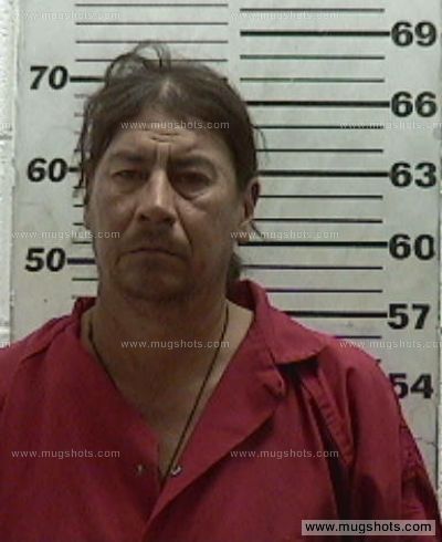 Robert L Cruz
