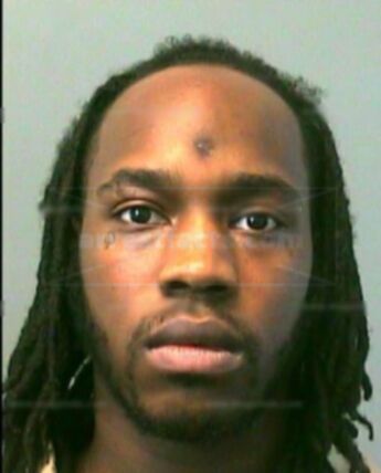 Dequan D Gilmore