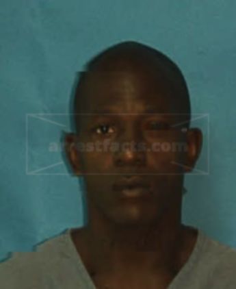 Santwan L Henderson
