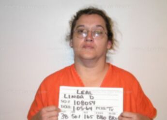 Linda Dolores Leal