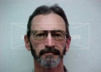 Everett W Smallen