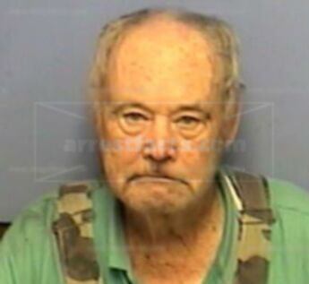Lester L Rhodes