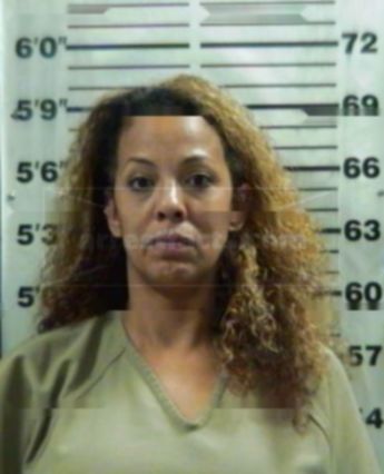 Nina Holmes