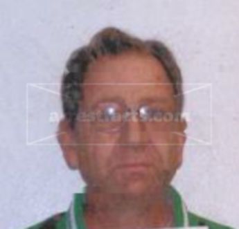 Kenneth R Mcafee