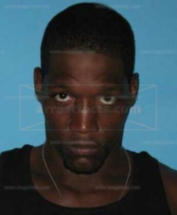 Darius E Robinson