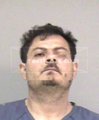 Max G Corral