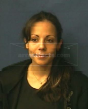 Nicole L Massongill