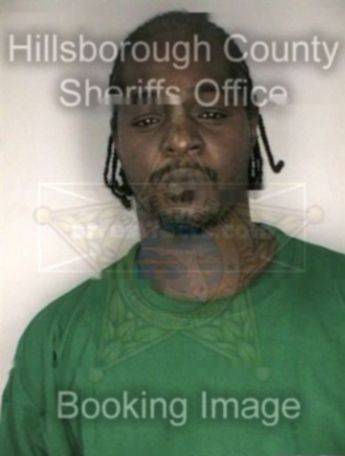 Ladravian D Williams