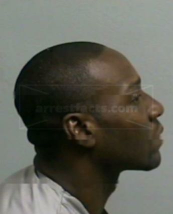 Lamont L Robinson