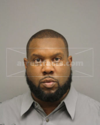 Robert T Reed