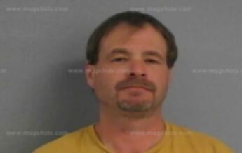 Lyle D Vinson