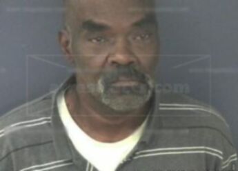 Lonnie C Gray