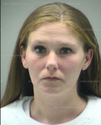 Mariah D Rowles