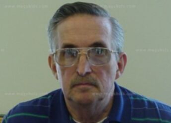 Robert W Klein