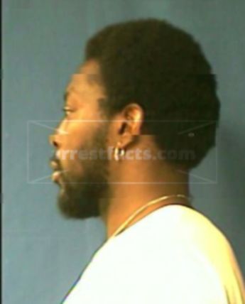 Lemond Tyrone Russell