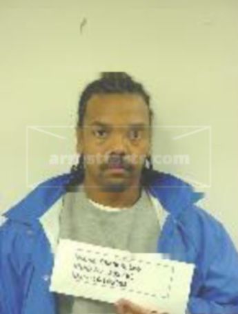 Lee E Shelton