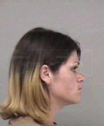 Amanda L Bates