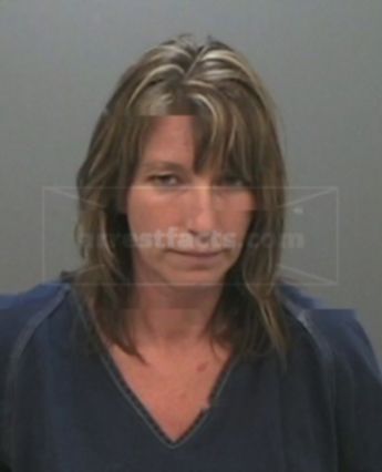 Lesley Arterburn